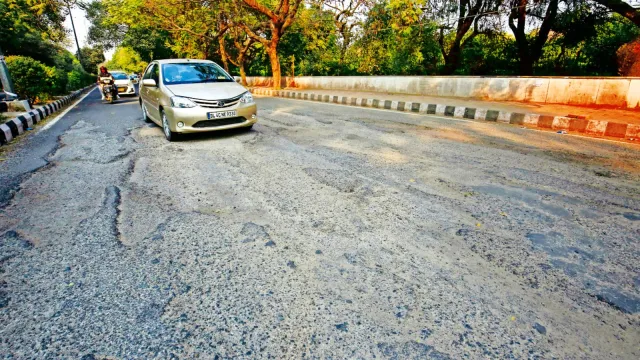 Cracks on Delhi’s Haiderpur flyover: PWD says promptly repaired, no threat to structure